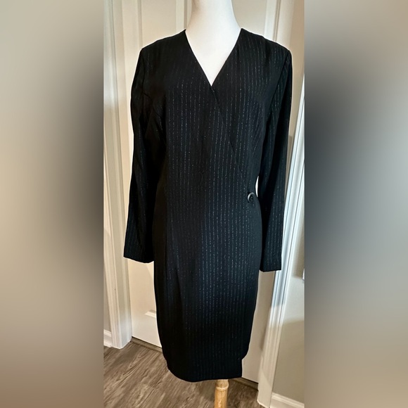 Donna Ricco New York Black Silver Pinstripe Crepe Wrap Dress Women’s 12 NWT - Picture 4 of 13